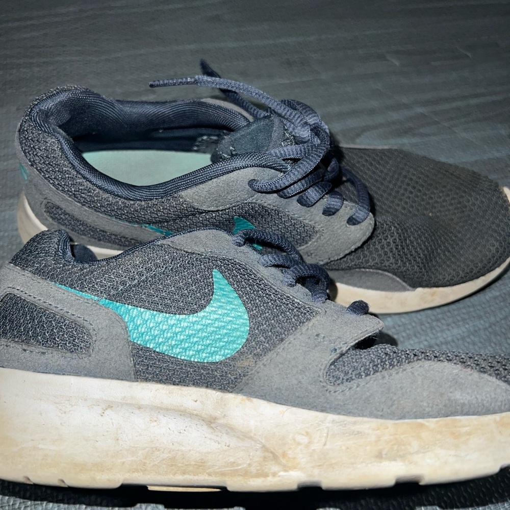 Nike Black and Teal Sneakers